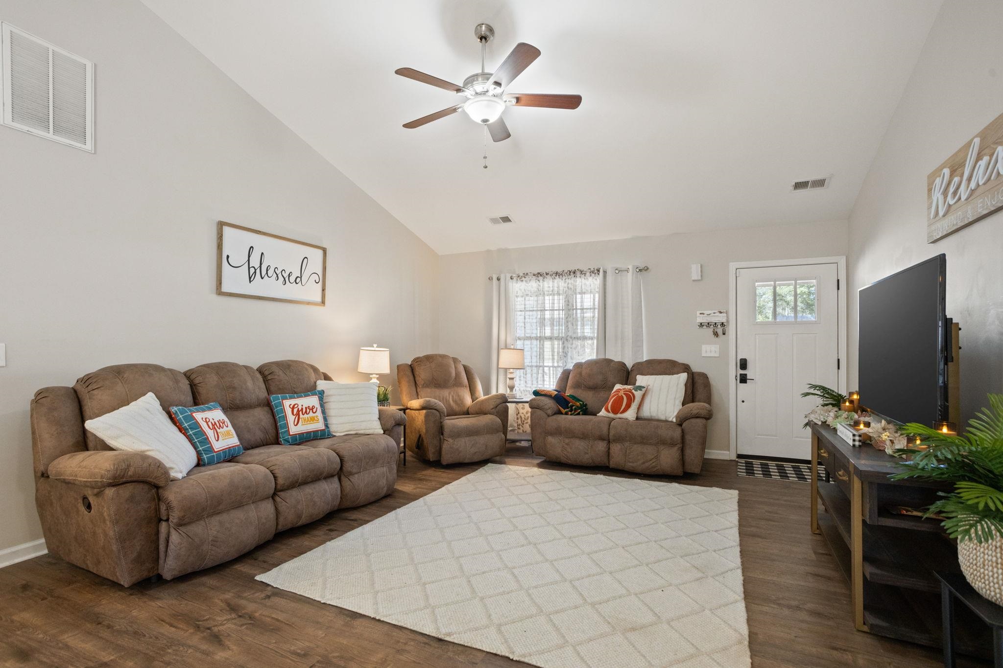 110 Turquoise Drive Laurens, SC 29360 - Photo 4 of 29