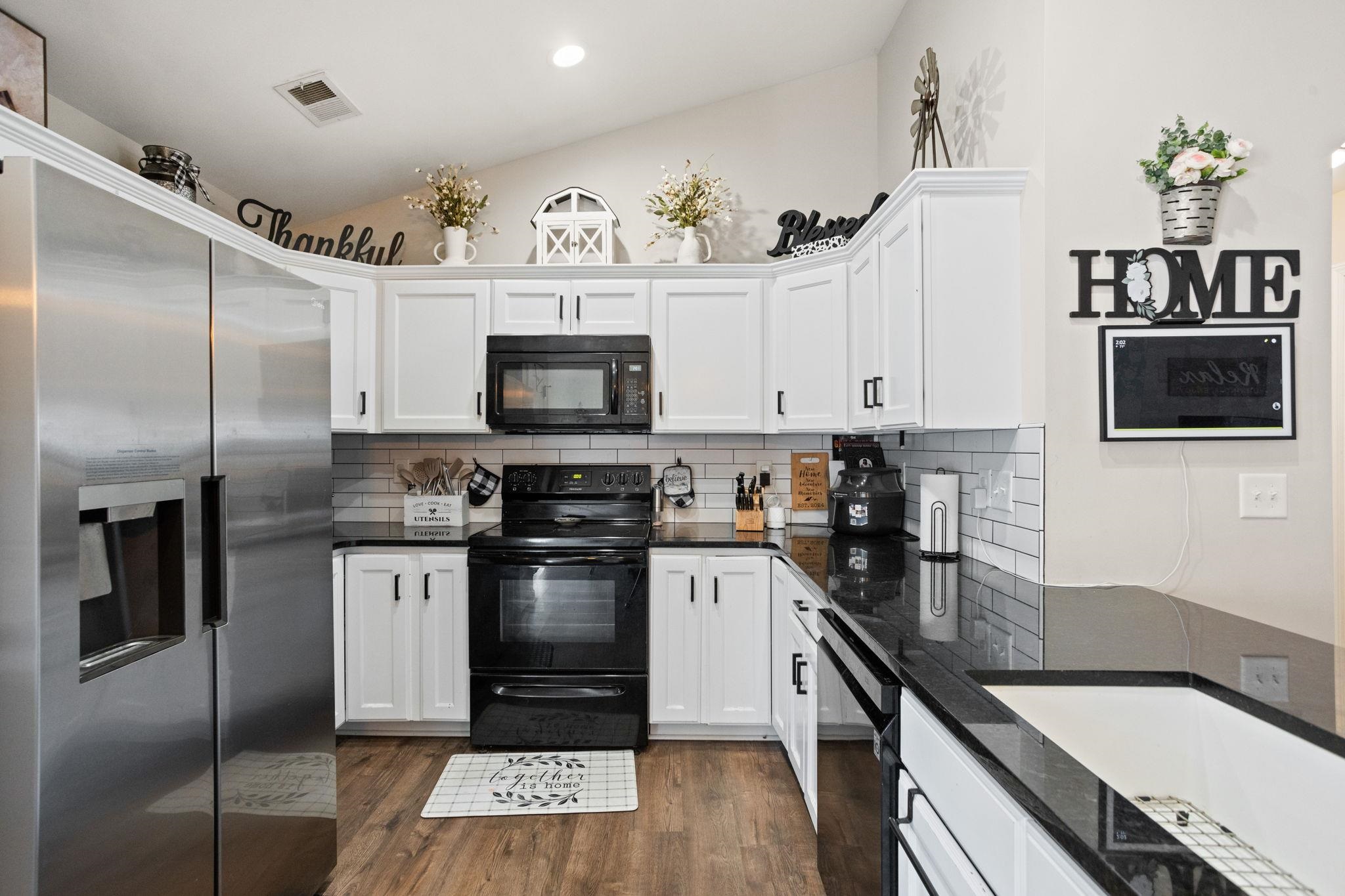 110 Turquoise Drive Laurens, SC 29360 - Photo 10 of 29