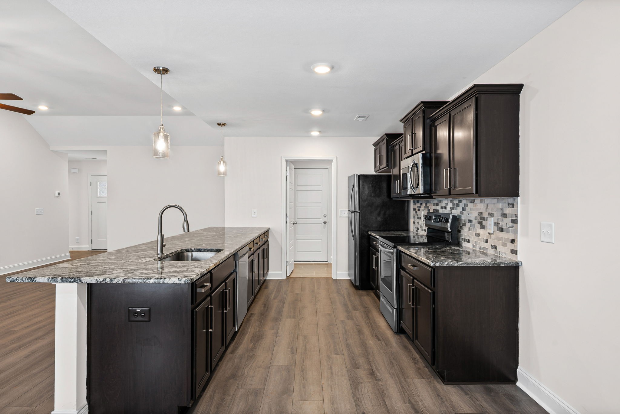 214 King Road Clarksville, TN 37042 - Photo 12 of 31