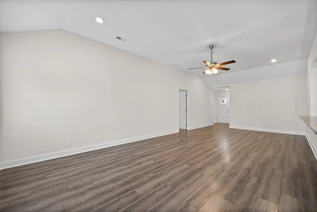 $295,000 | 214 King Road, Clarksville, TN 37042