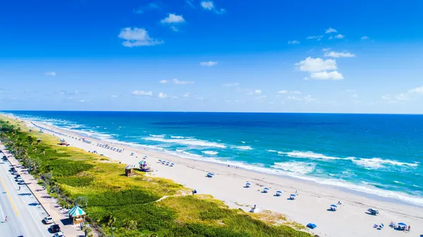$1,800 | 5220 Las Verdes Circle, Unit 211, Delray Beach, FL 33484