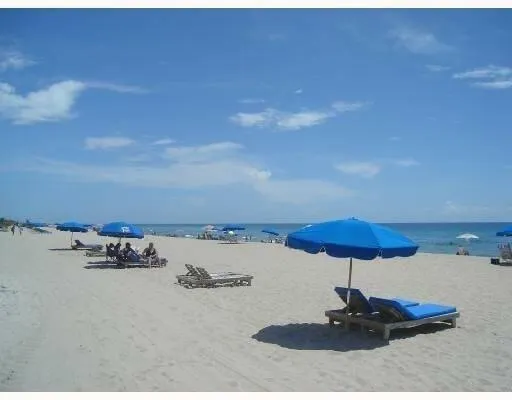 $1,800 | 5220 Las Verdes Circle, Unit 211, Delray Beach, FL 33484