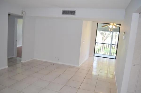 $1,800 | 5220 Las Verdes Circle, Unit 211, Delray Beach, FL 33484