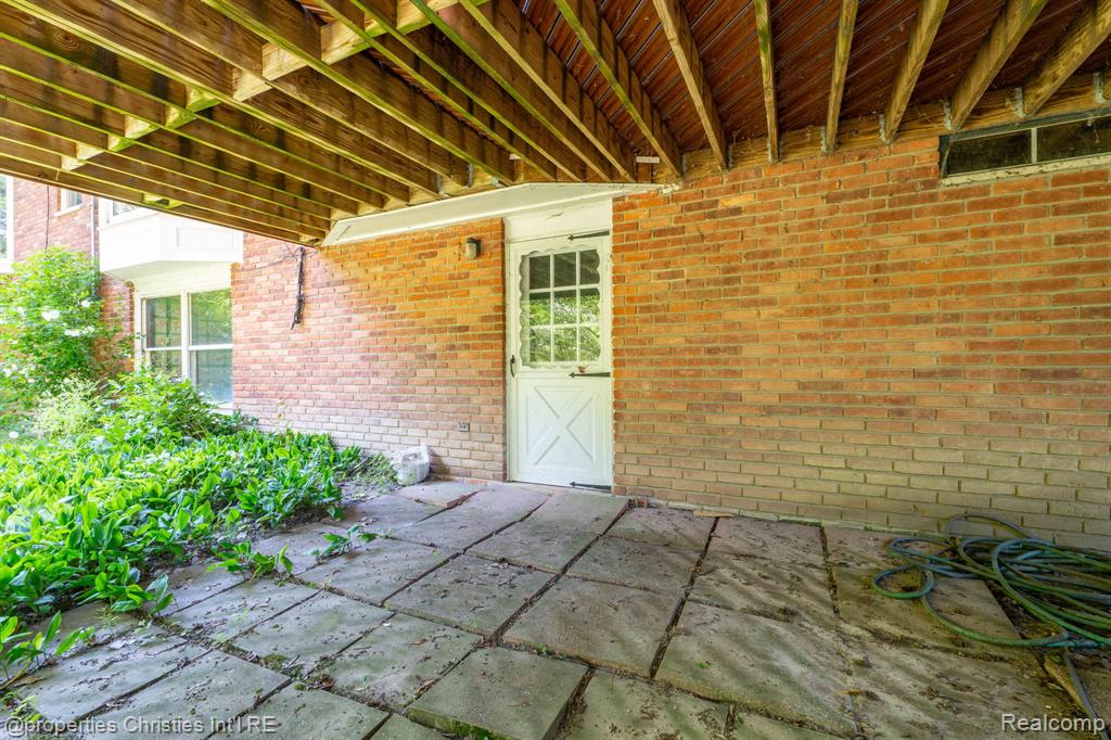 5127 Iron Gate Road Bloomfield Hills, MI 48304 - Photo 42 of 55 Gallery Image 42