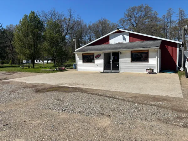 $250,000 | 5441 109th Avenue, Pullman, MI 49450