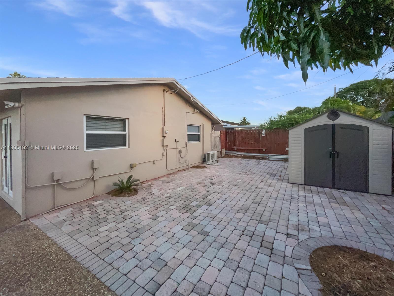 22226 Southwest 65th Terrace Boca Raton, FL 33428 - Photo 17 of 27