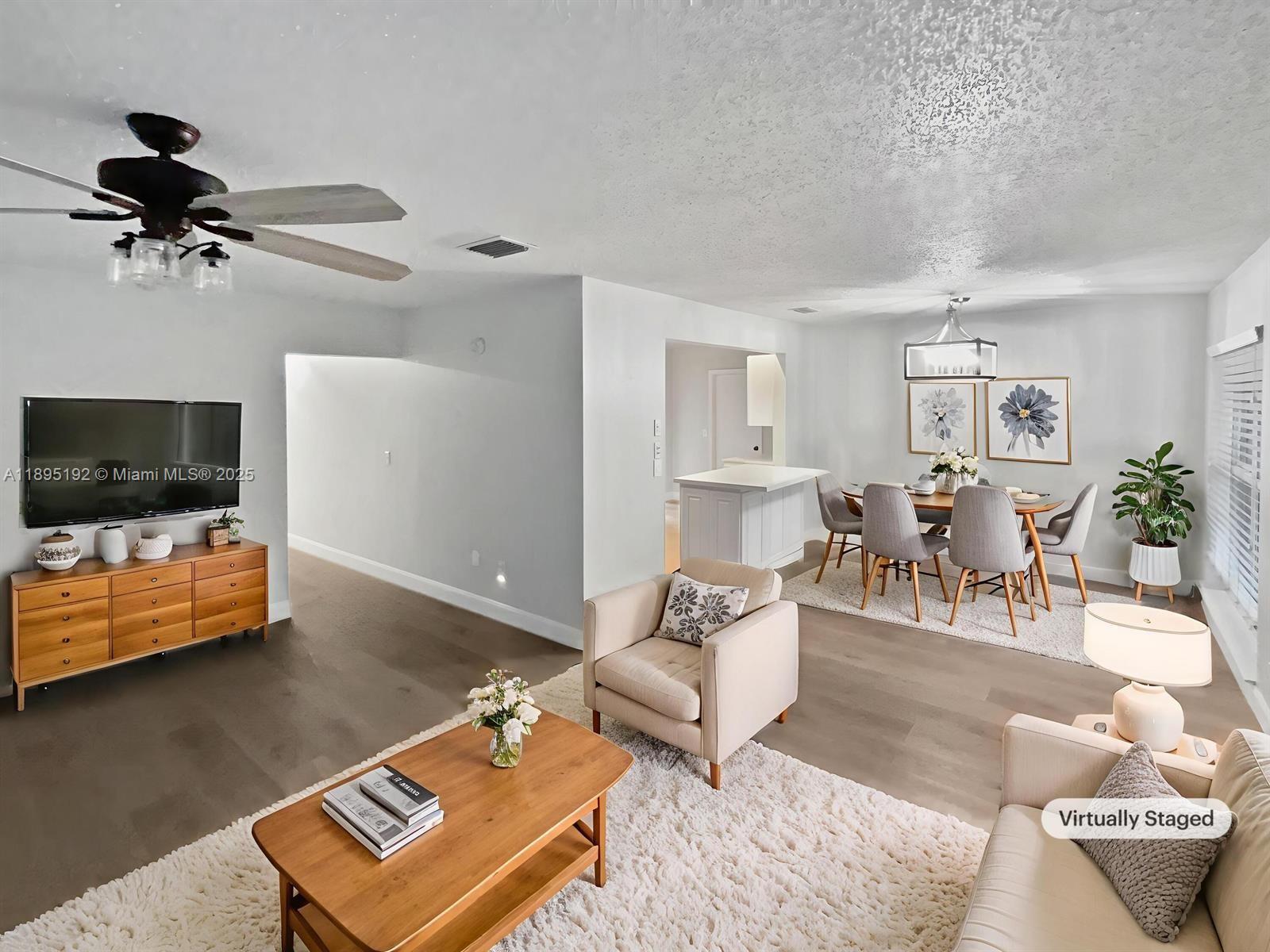 22226 Southwest 65th Terrace Boca Raton, FL 33428 - Photo 2 of 27