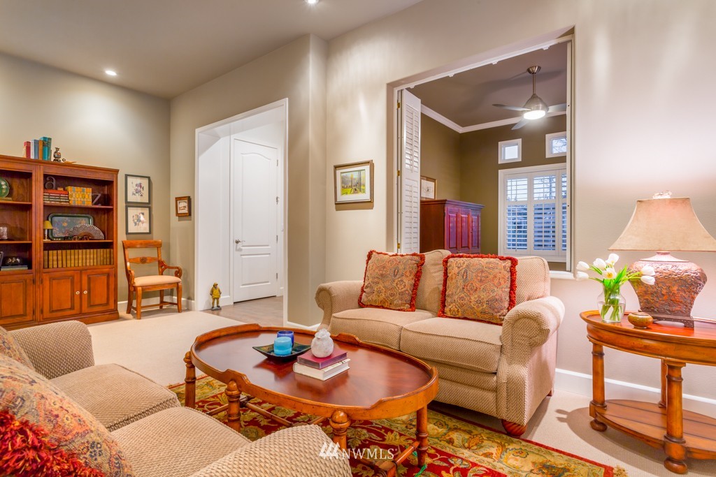23766 Northeast Greens Crossing Road Redmond, WA 98053 - Photo 16 of 25 Gallery Image 16