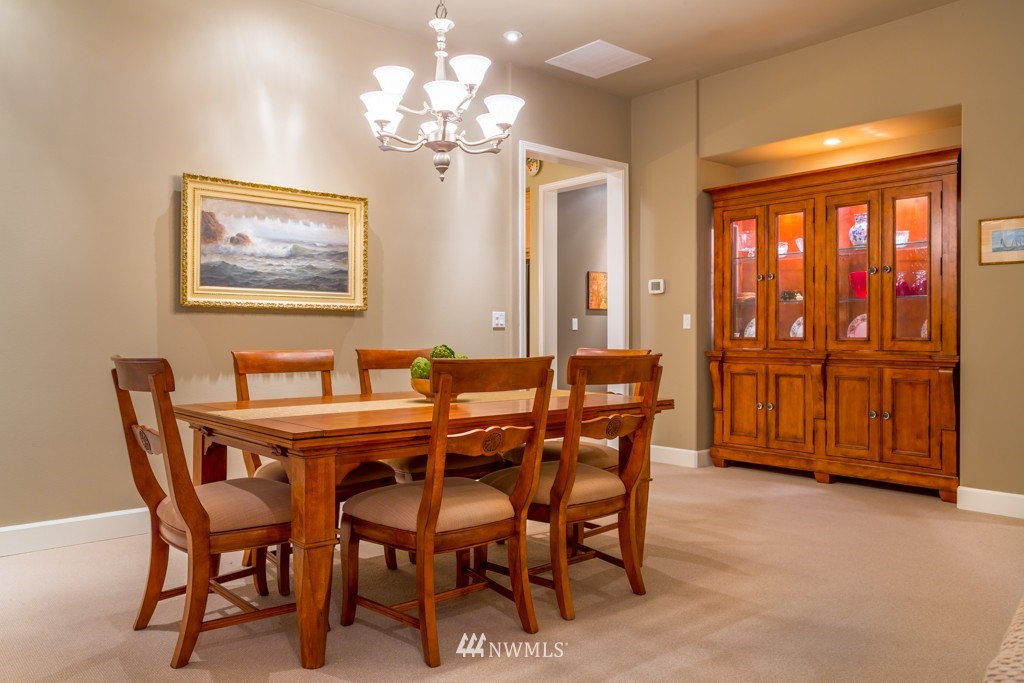 23766 Northeast Greens Crossing Road Redmond, WA 98053 - Photo 18 of 25 Gallery Image 18