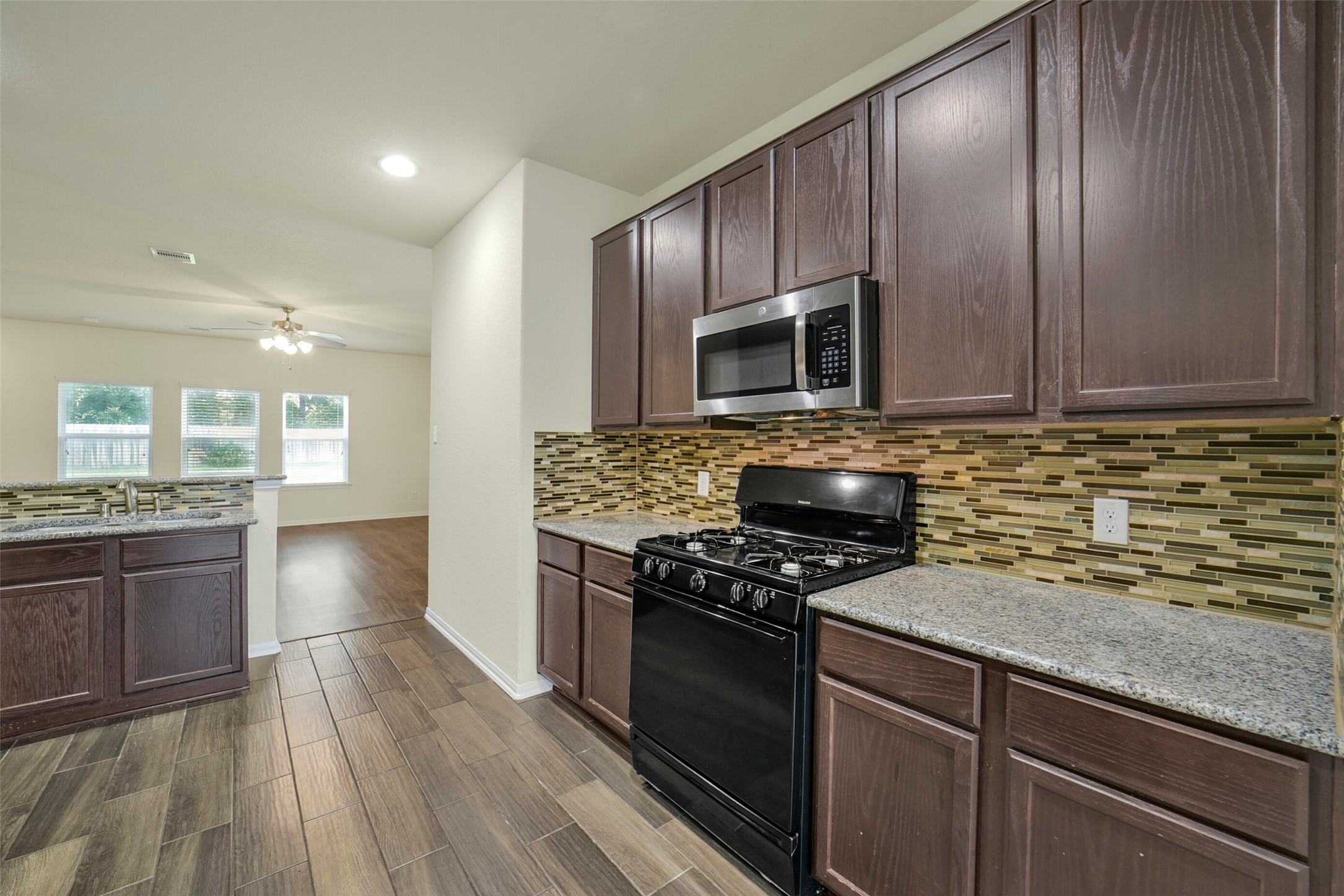 10502 Chestnut Path Way Tomball, TX 77375 - Photo 14 of 46