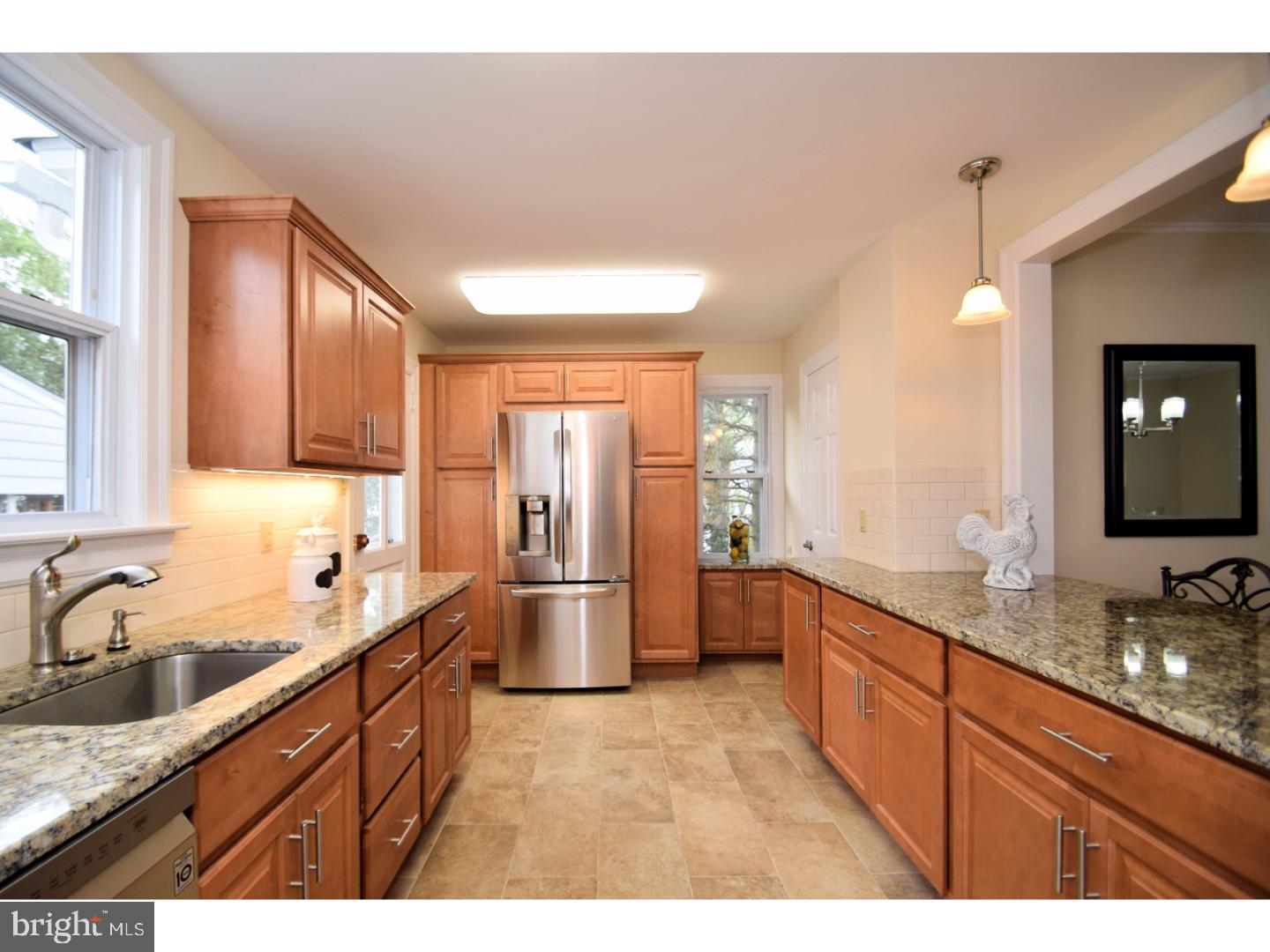 321 Oxford Road Havertown, PA 19083 - Photo 2 of 25 Kitchen