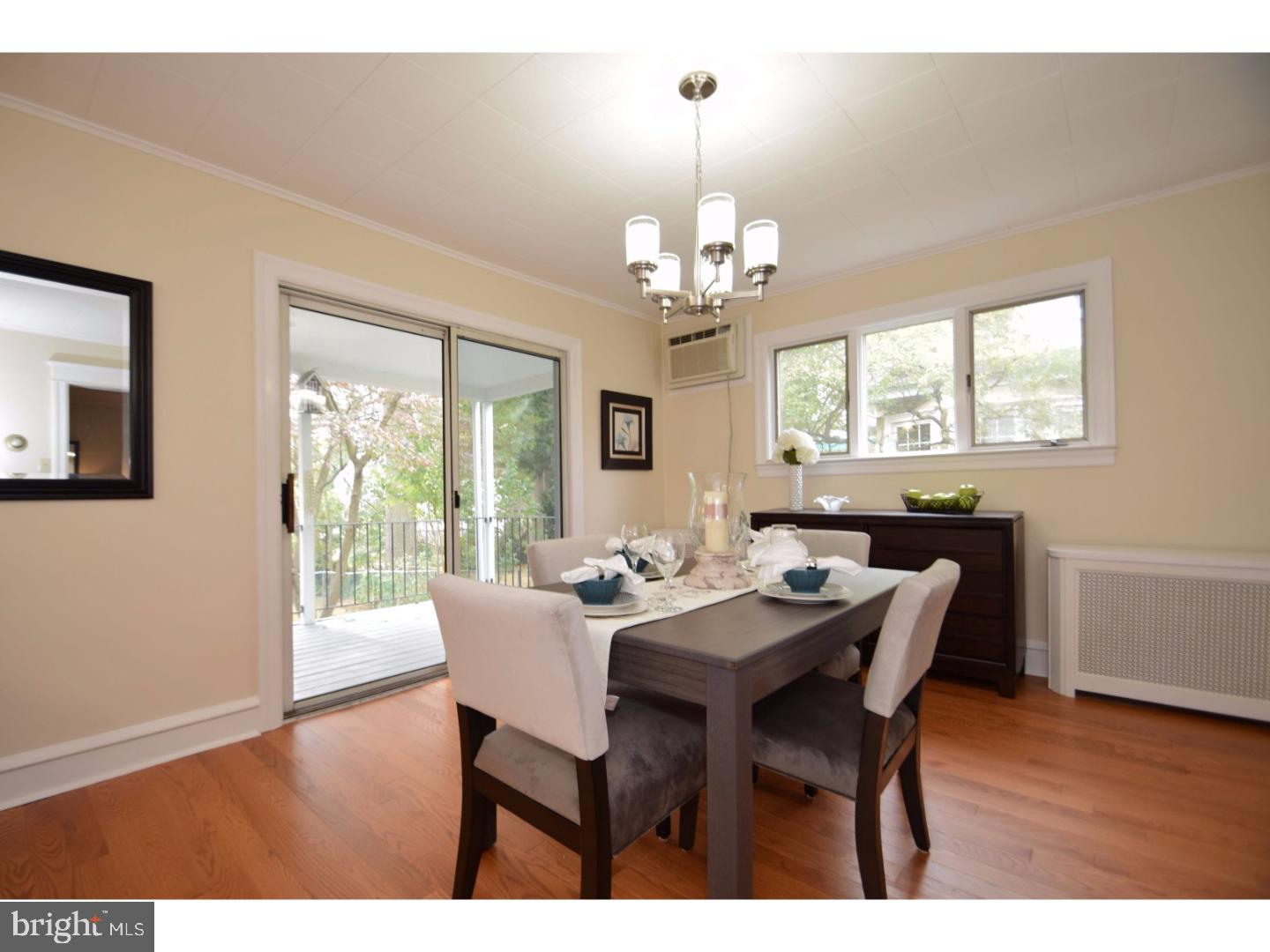 321 Oxford Road Havertown, PA 19083 - Photo 6 of 25 Dining Room
