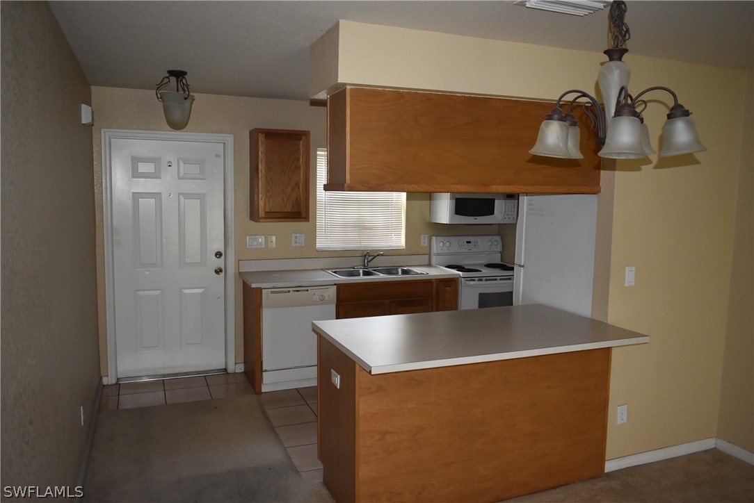 5281 Leeds Road Fort Myers, FL 33907 - Photo 2 of 9 Gallery Image 2