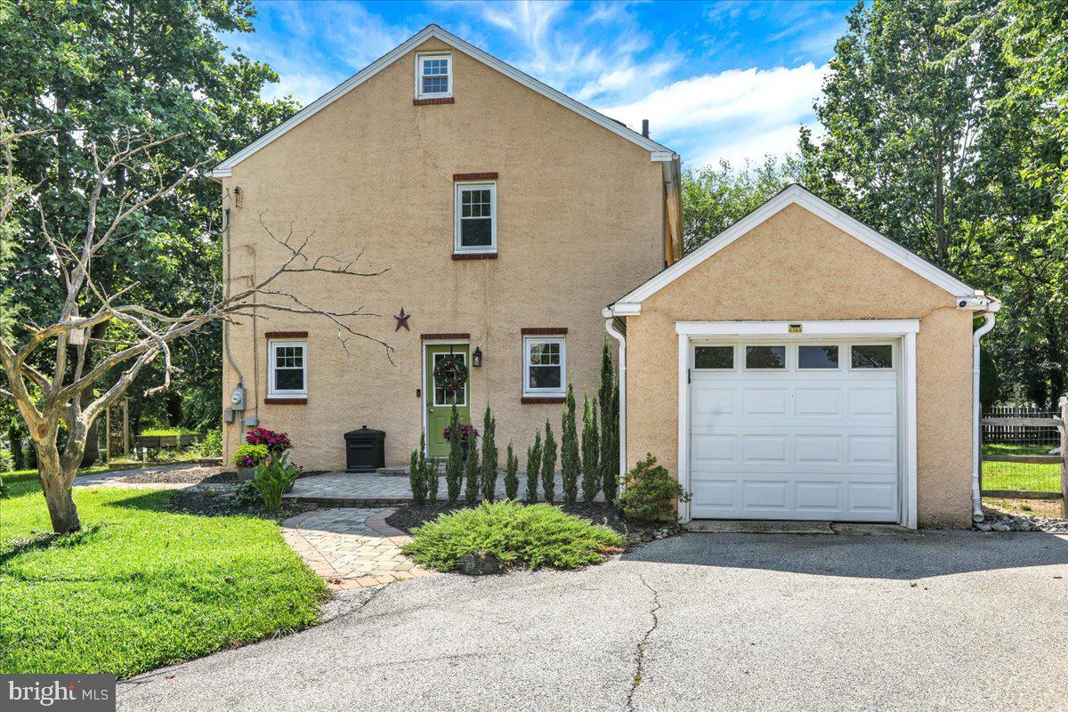 913 Valley Forge Road Phoenixville, PA 19460 - Photo 1 of 40 Gallery Image 1