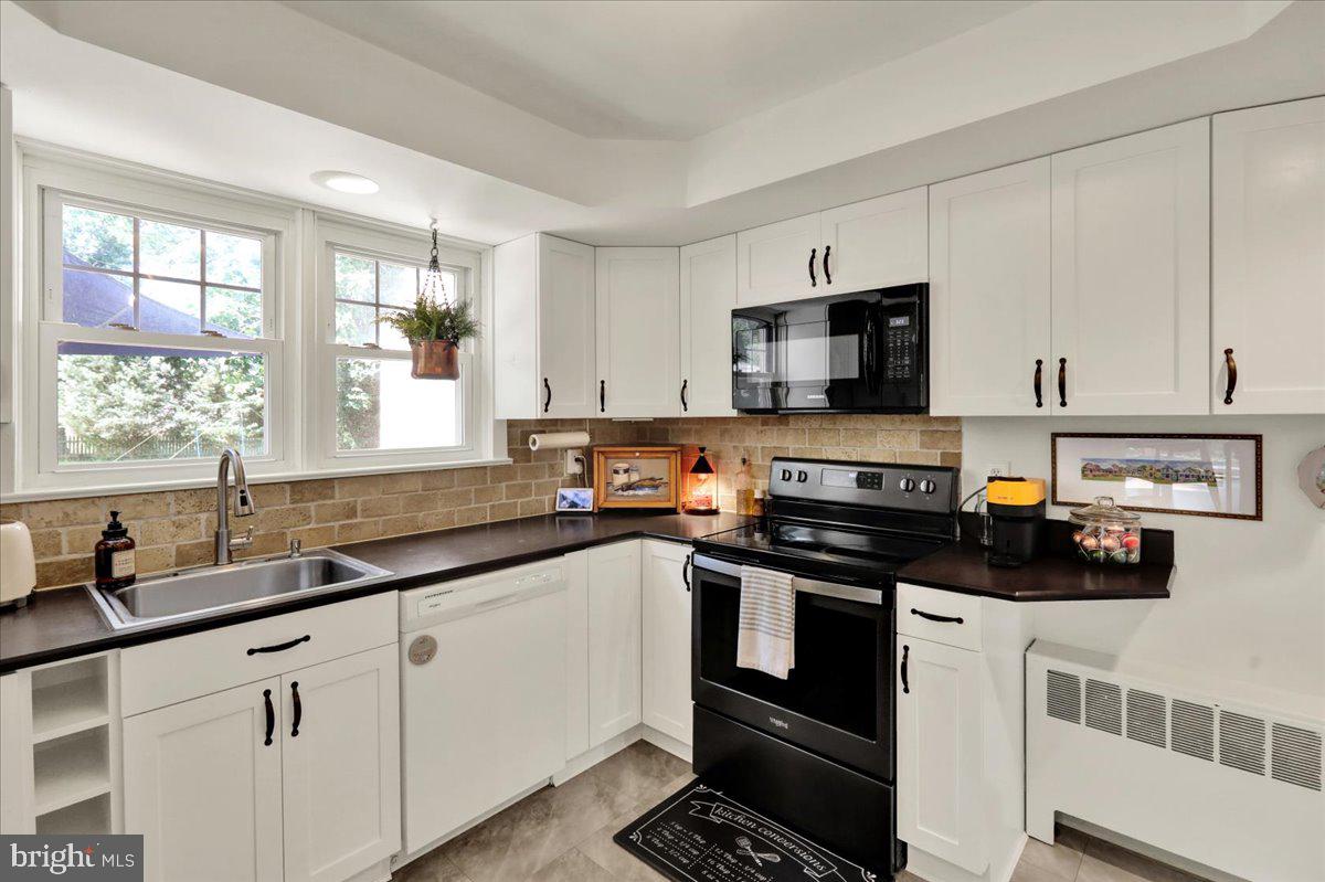 913 Valley Forge Road Phoenixville, PA 19460 - Photo 11 of 40 Gallery Image 11