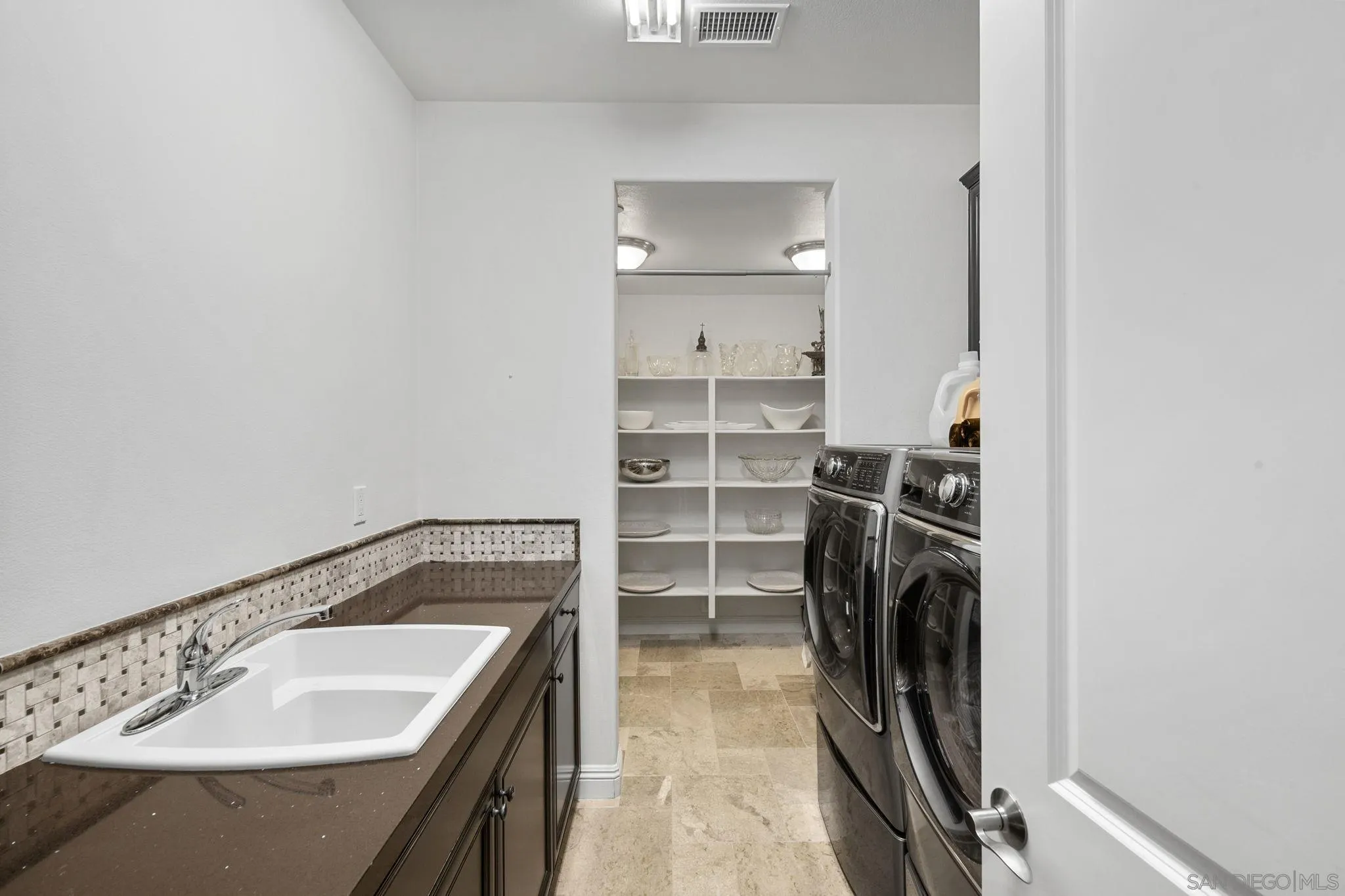 17812 Ralphs Ranch Road San Diego, CA 92127 - Photo 15 of 38 Gallery Image 15