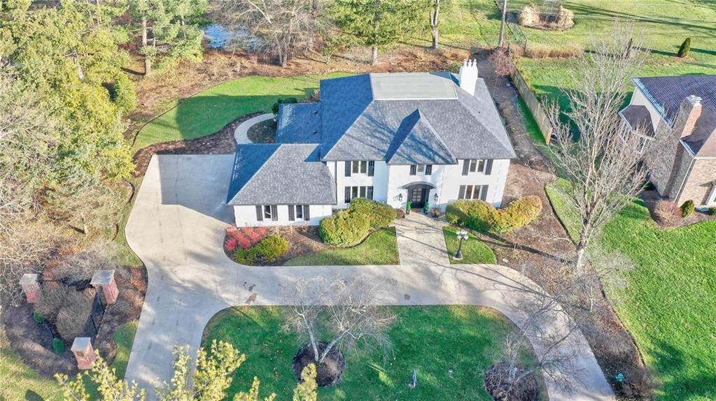 4339 Royal Pine Boulevard Indianapolis, IN 46250 - Photo 2 of 42