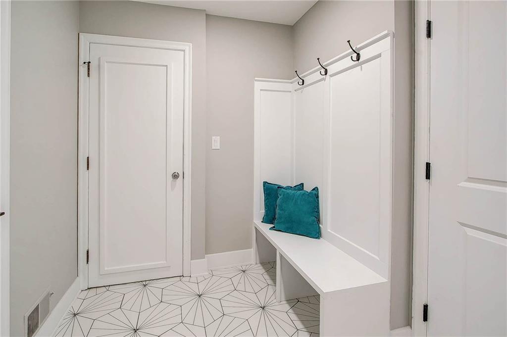 4339 Royal Pine Boulevard Indianapolis, IN 46250 - Photo 17 of 42