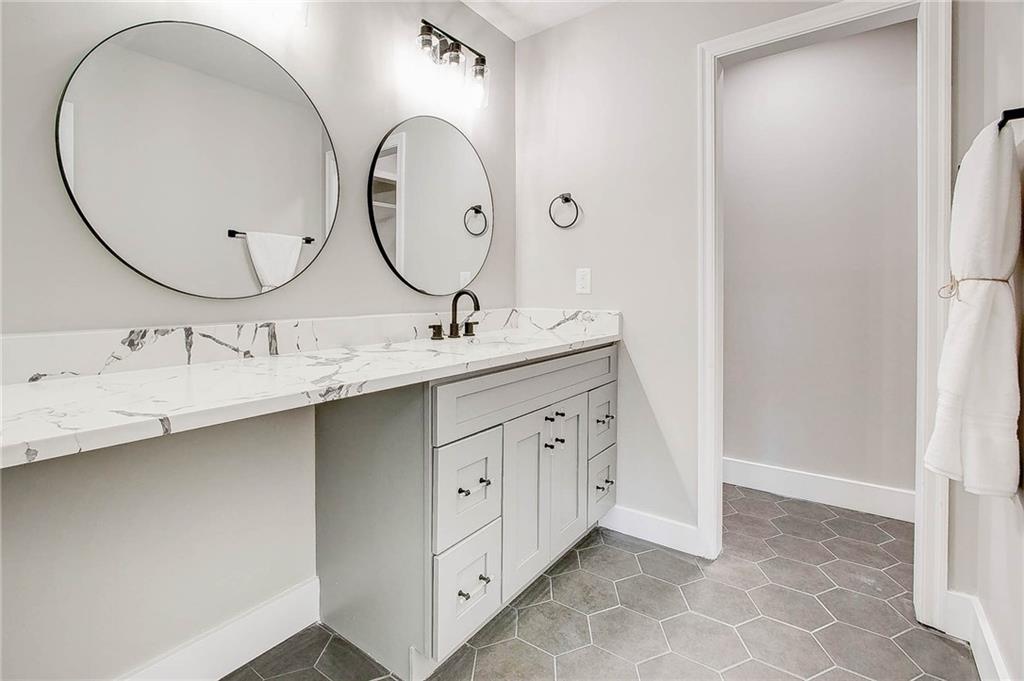 4339 Royal Pine Boulevard Indianapolis, IN 46250 - Photo 32 of 42