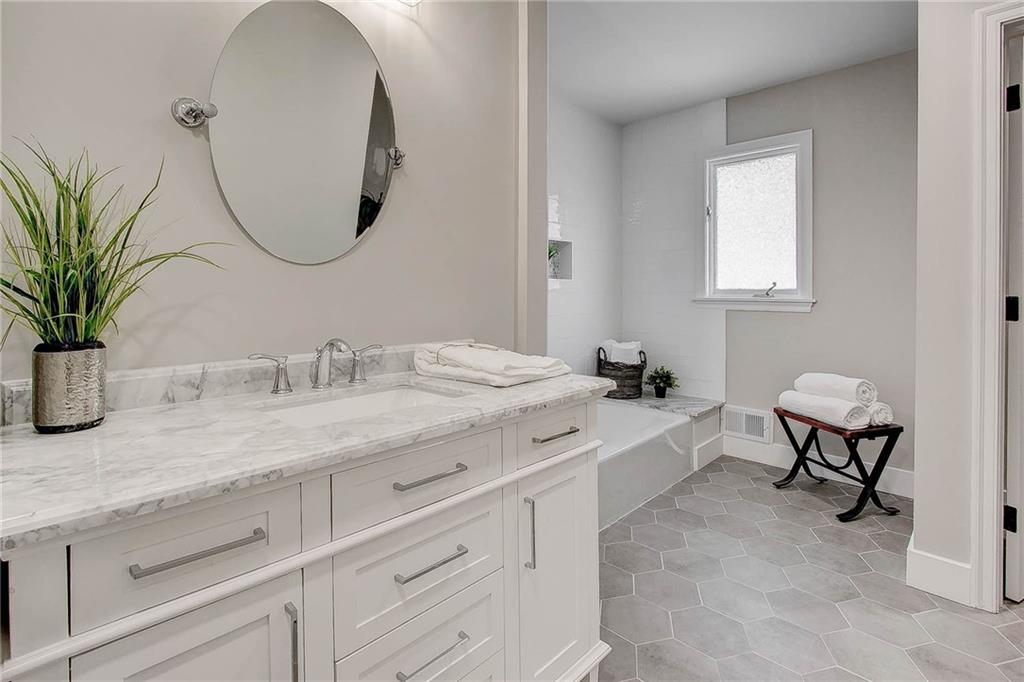 4339 Royal Pine Boulevard Indianapolis, IN 46250 - Photo 33 of 42