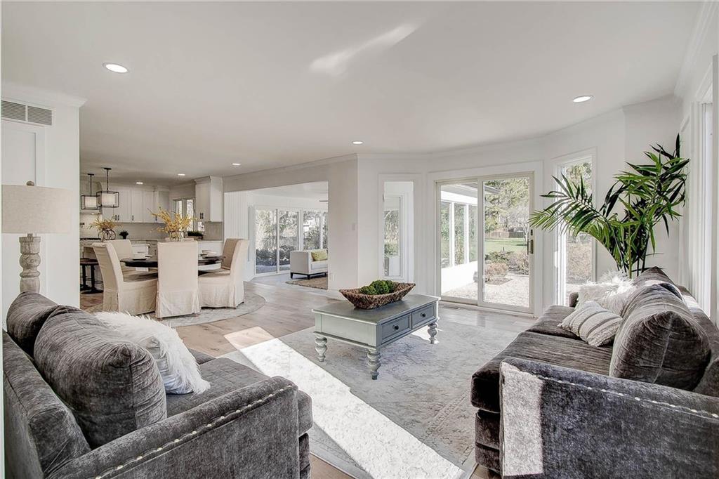 4339 Royal Pine Boulevard Indianapolis, IN 46250 - Photo 9 of 42