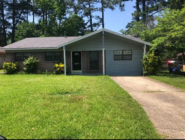 $1,305 | 8132 Hobbs Drive, Shreveport, LA 71129