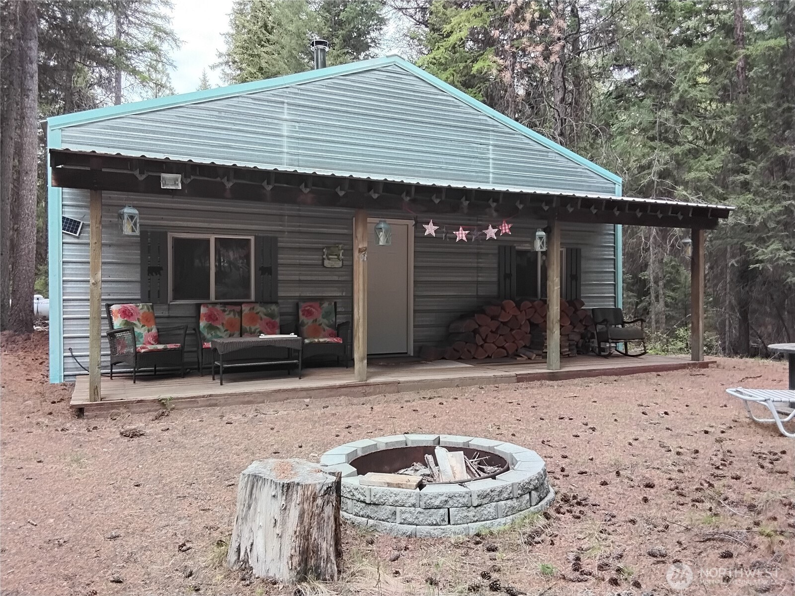 260 Forest Service 30 Road Tonasket, WA 98855 - Photo 5 of 40 Gallery Image 5