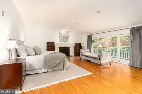 $2,700,000 | 7204 Loch Lomond Drive, Bethesda, MD 20817