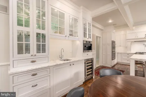 $2,700,000 | 7204 Loch Lomond Drive, Bethesda, MD 20817