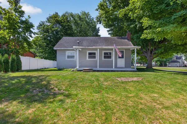 $200,000 | 201 Tipperary Road, Michigan Center, MI 49254