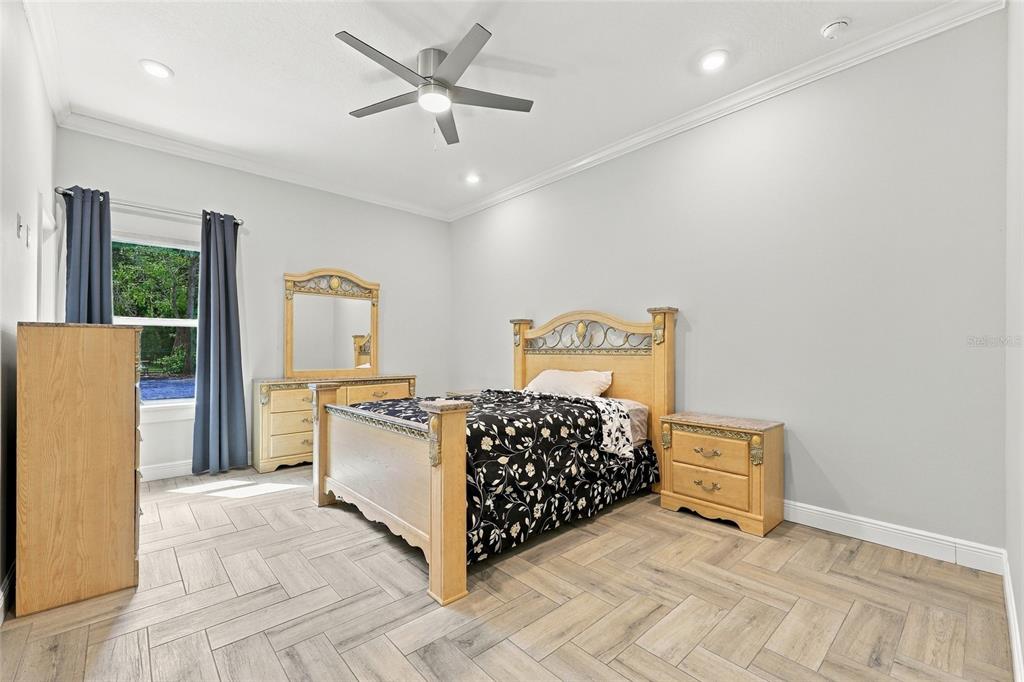416 West Socrum Loop Road Lakeland, FL 33809 - Photo 38 of 58 Gallery Image 38