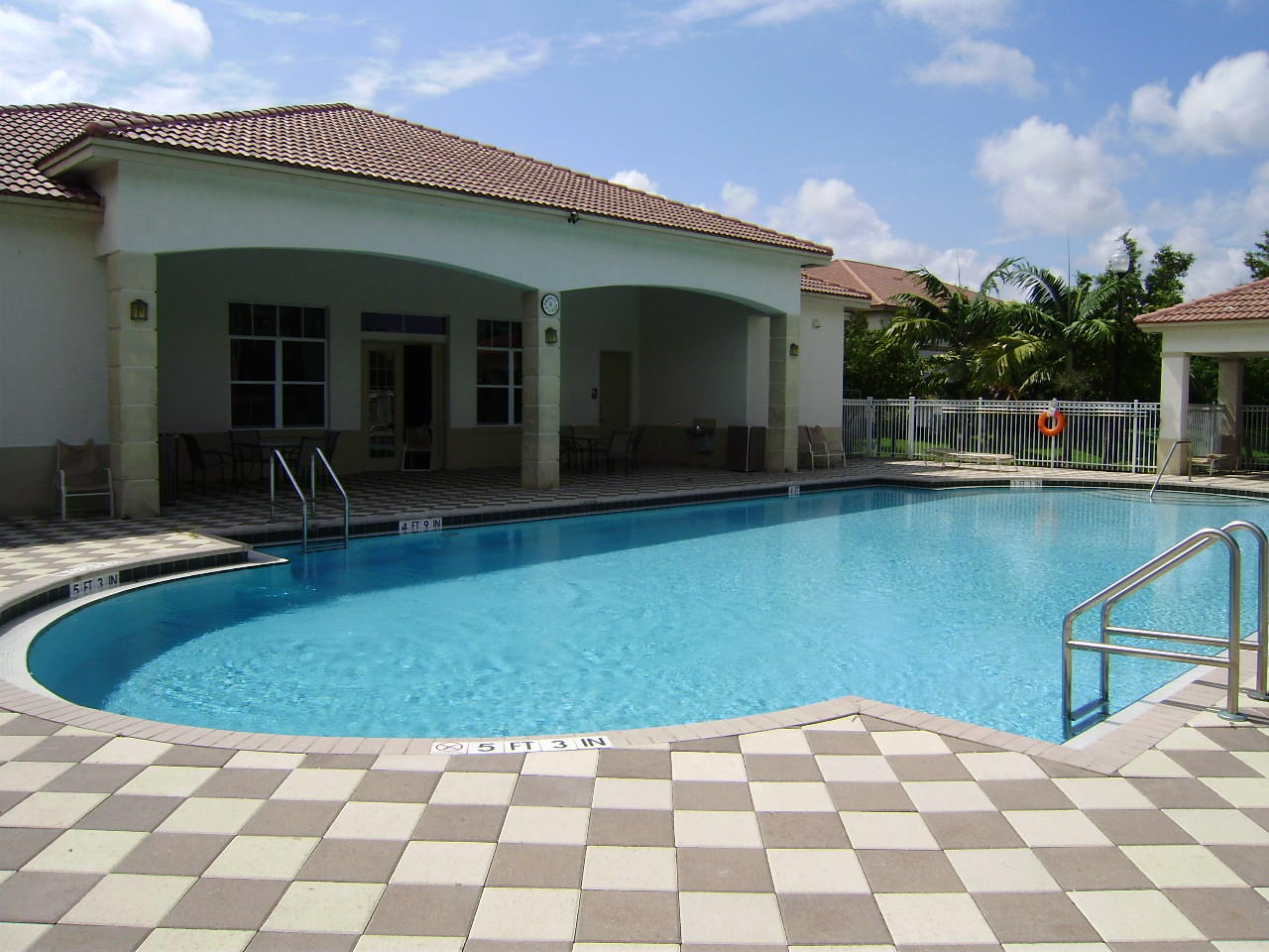 1954 Hibiscus Lane Riviera Beach, FL 33404 - Photo 6 of 13 P8180064