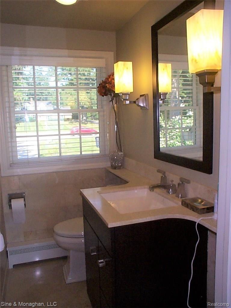 962 North Riverside Avenue St. Clair, MI 48079 - Photo 69 of 99 69 MASTER BATH 962 N RIVERSIDE.JPG