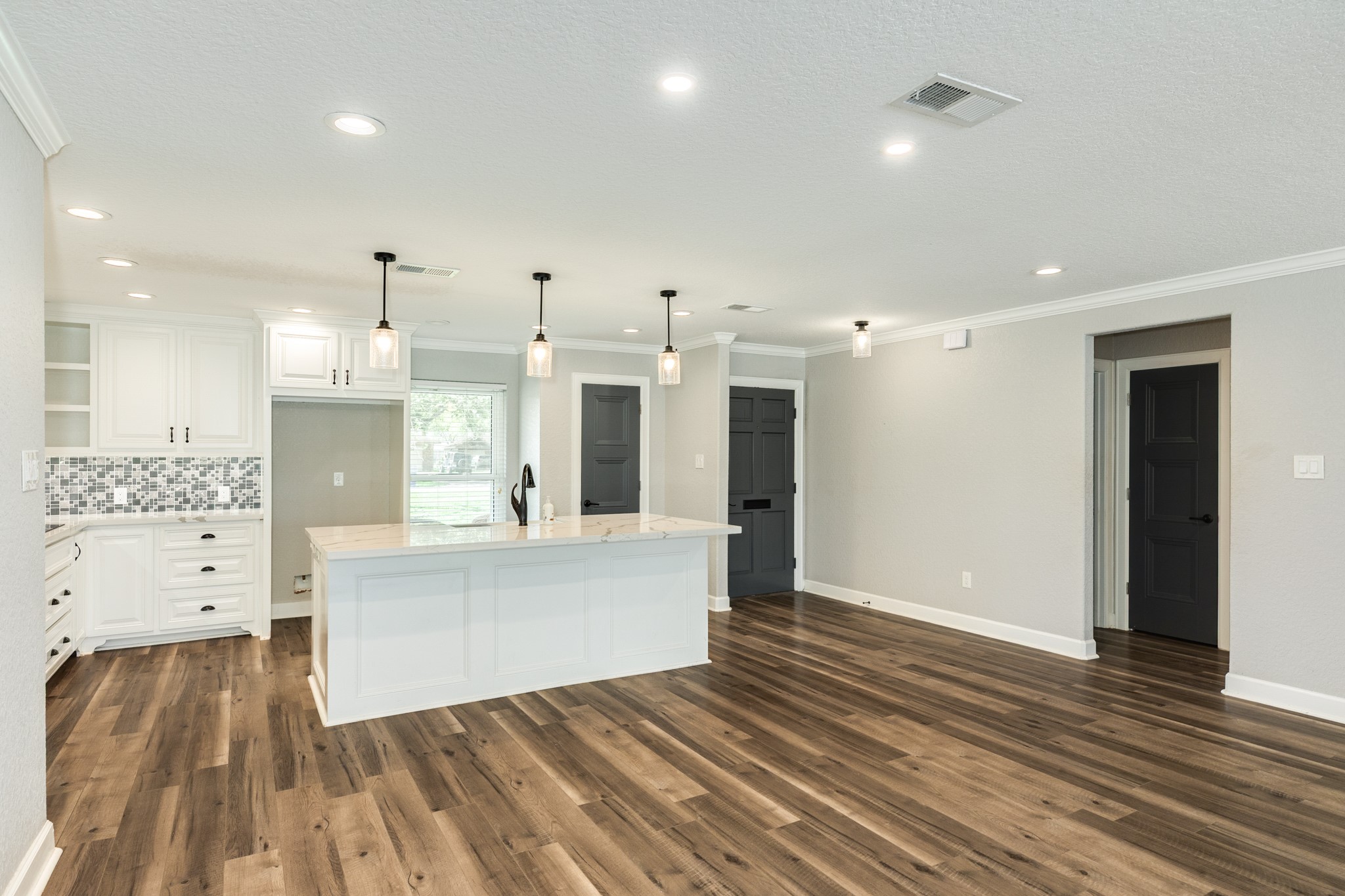 1100 Western Avenue Angleton, TX 77515 - Photo 11 of 26