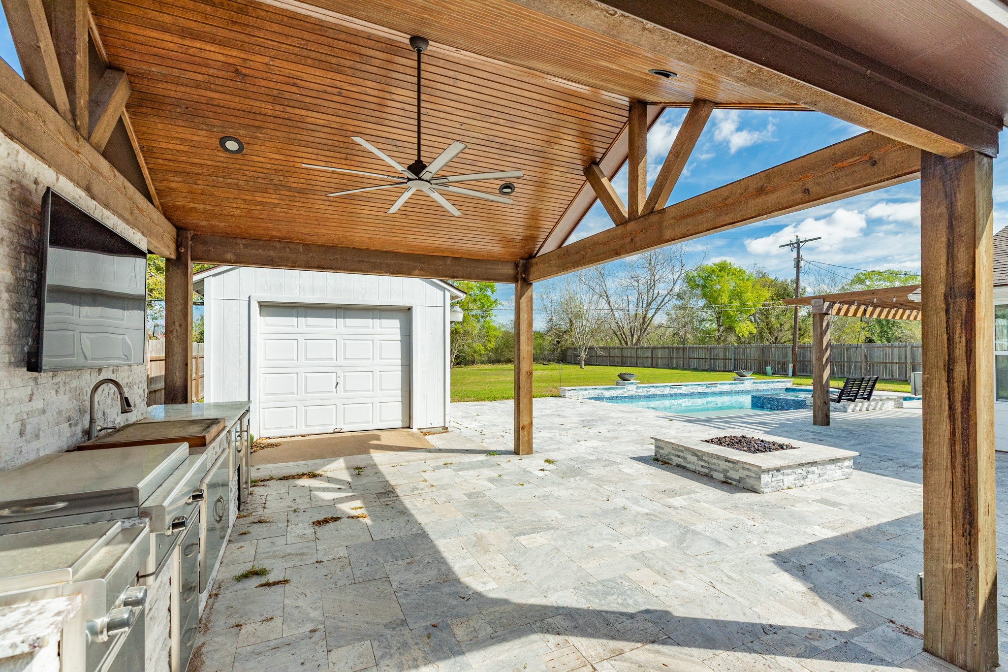 1100 Western Avenue Angleton, TX 77515 - Photo 9 of 26