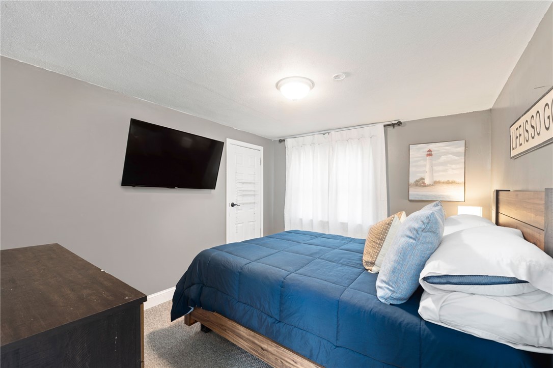 90 Amherst Road Warwick, RI 02889 - Photo 20 of 38