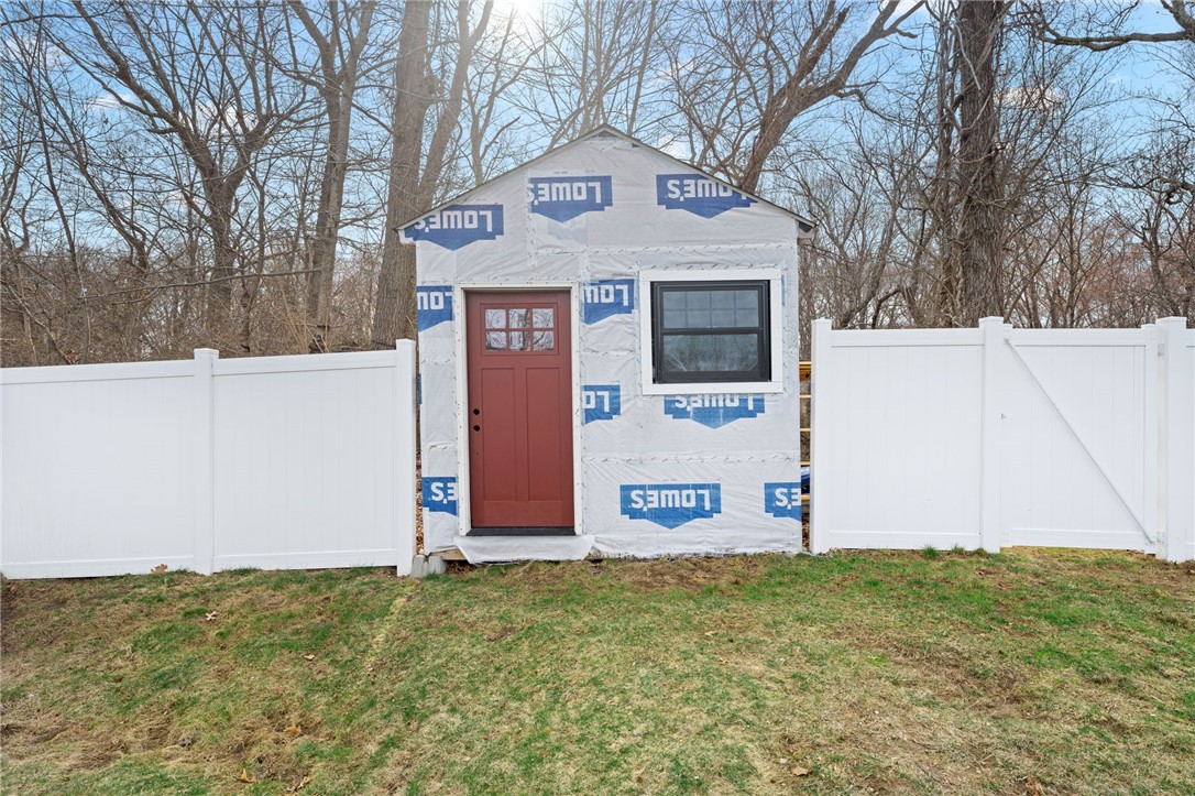 90 Amherst Road Warwick, RI 02889 - Photo 35 of 38