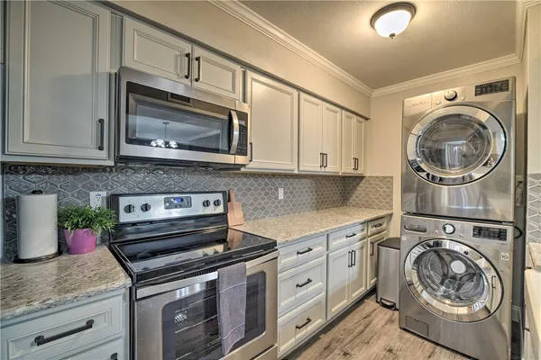 $159,900 | 2101 Barak Lane, Unit 11, Bryan, TX 77802