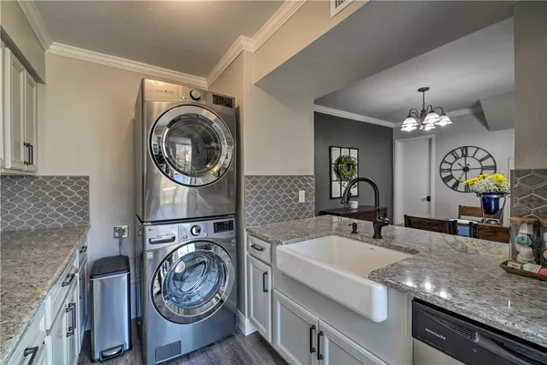 $159,900 | 2101 Barak Lane, Unit 11, Bryan, TX 77802