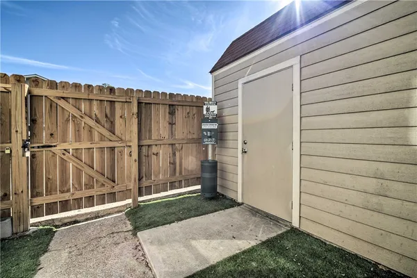 $159,900 | 2101 Barak Lane, Unit 11, Bryan, TX 77802