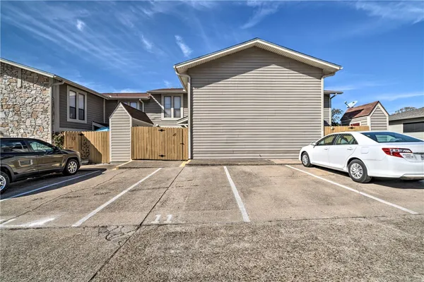 $159,900 | 2101 Barak Lane, Unit 11, Bryan, TX 77802