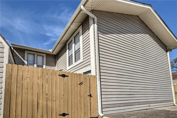 $159,900 | 2101 Barak Lane, Unit 11, Bryan, TX 77802