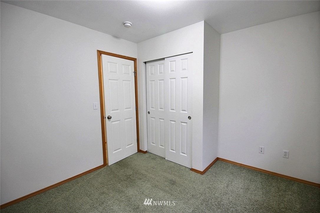 523 Queen Avenue Northeast Renton, WA 98056 - Photo 16 of 25 Gallery Image 16