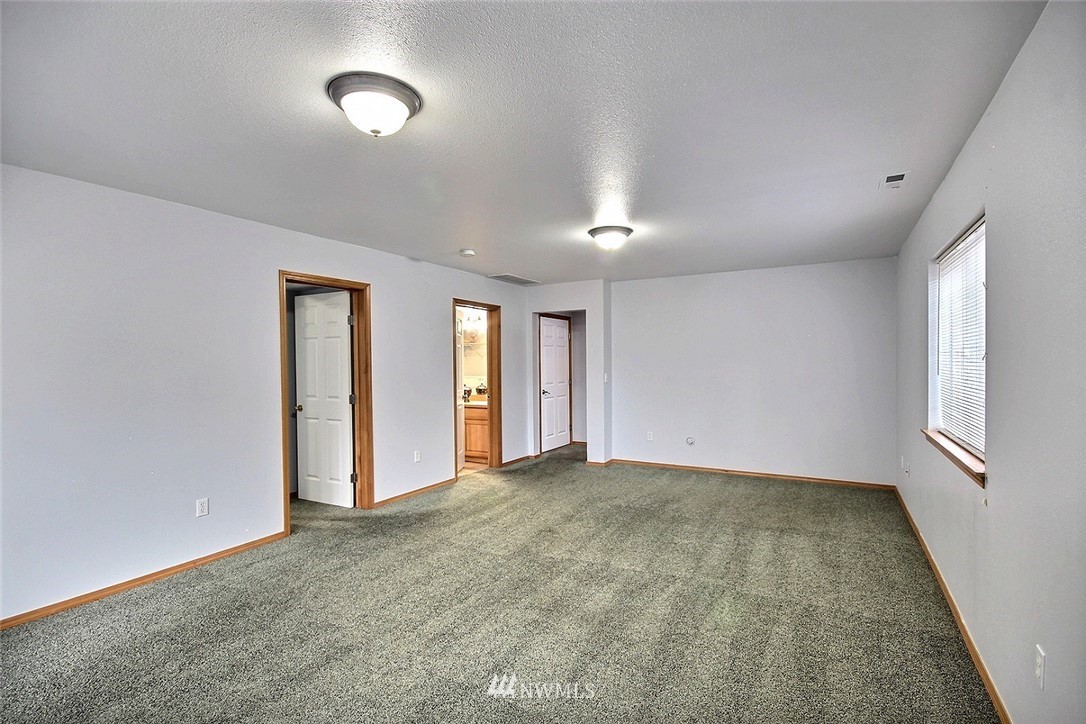 523 Queen Avenue Northeast Renton, WA 98056 - Photo 19 of 25 Gallery Image 19
