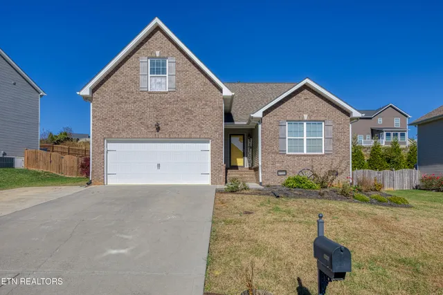 $384,900 | 2649 Southwinds Circle, Sevierville, TN 37876