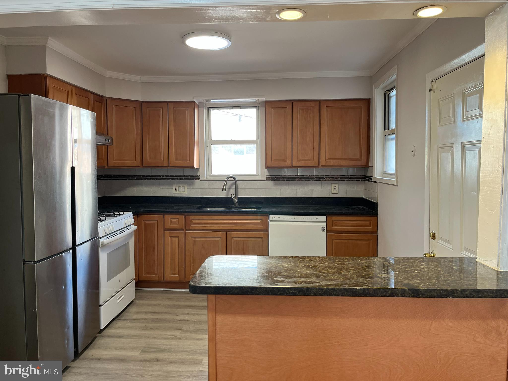 4603 Marple Street Philadelphia, PA 19136 - Photo 3 of 21