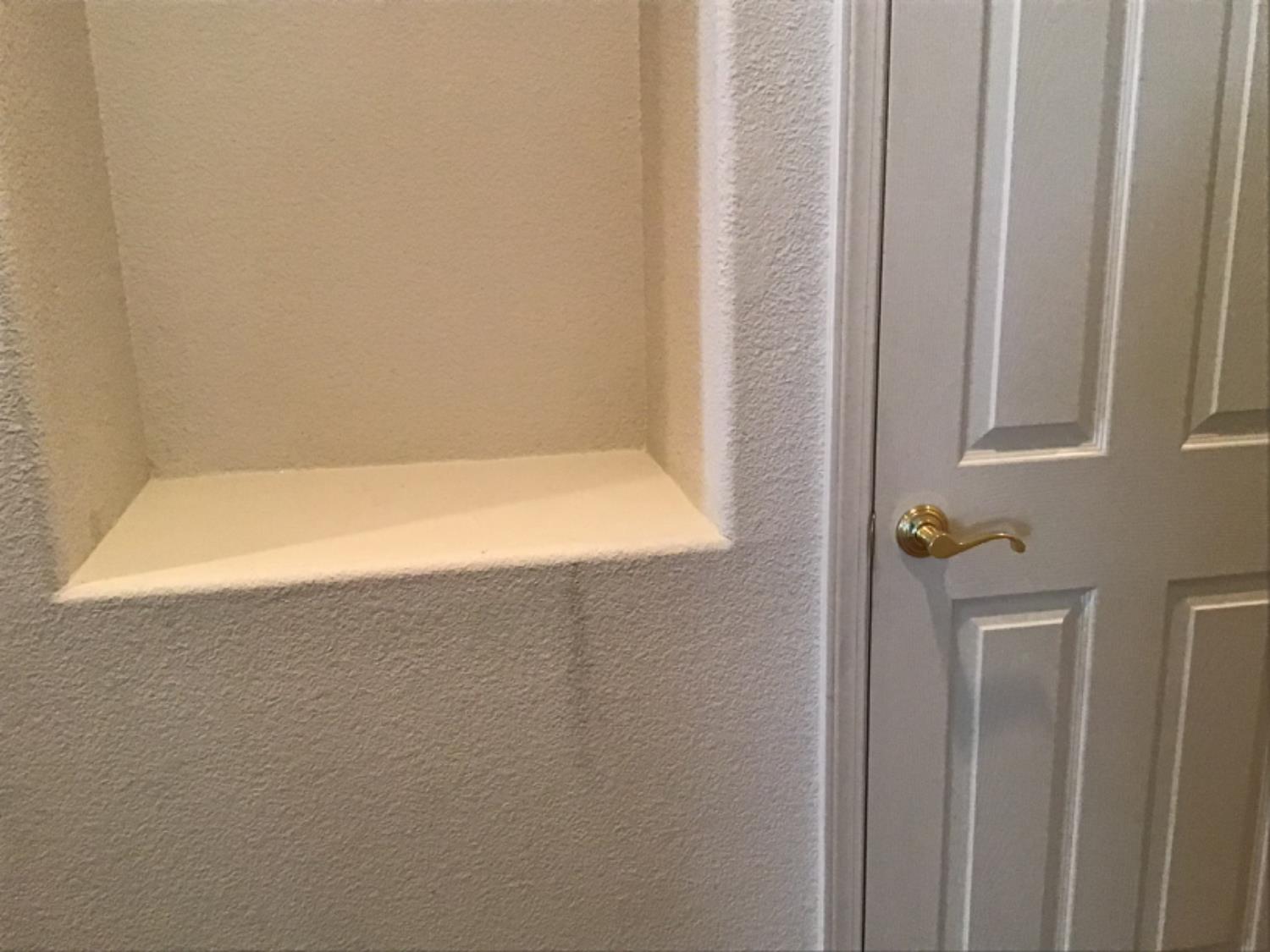 205 Quail Meadow Lane Copperopolis, CA 95228 - Photo 24 of 27 a bathroom with a bathtub