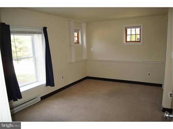 954 Upper Gulph Road Wayne, PA 19087 - Photo 3 of 6