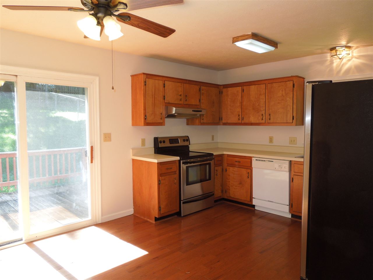 1215 Spring Hill Road Staunton, VA 24401 - Photo 5 of 14 Gallery Image 5