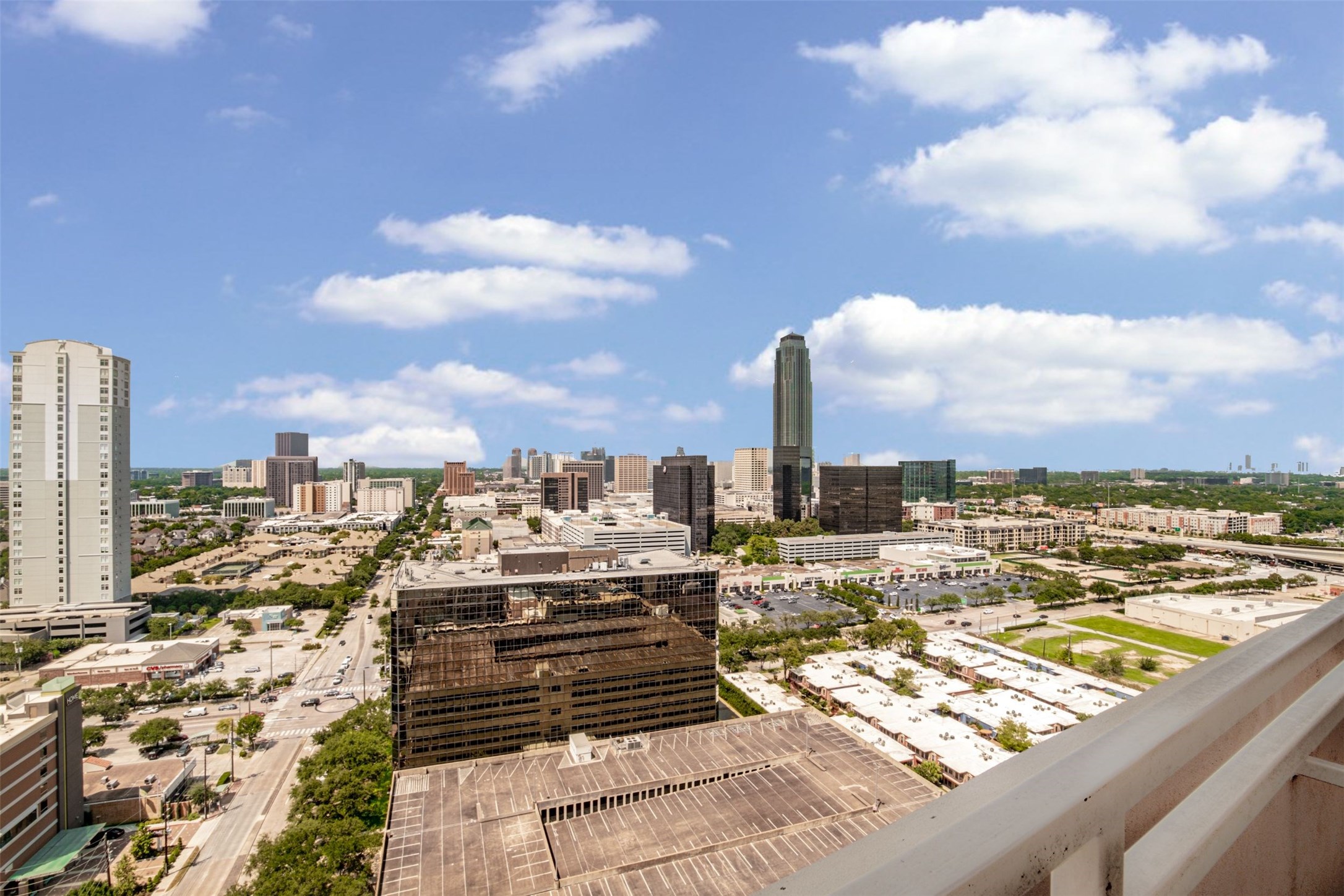 3505 Sage Road, Unit 2403 Houston, TX 77056 - Photo 26 of 26 a view of a city